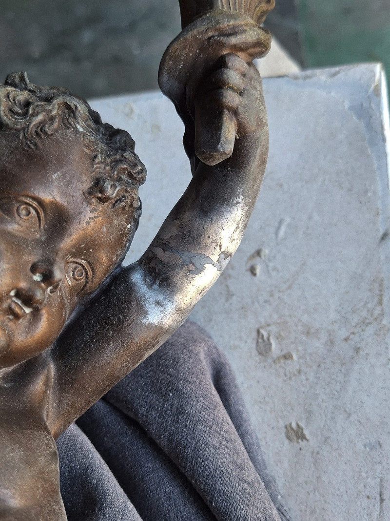 restaura&ccedil;&atilde;o bra&ccedil;o enchimento e uniformiza&ccedil;&atilde;o da superficie estanho  